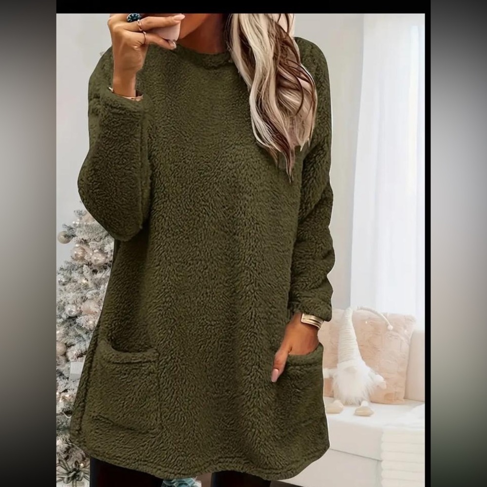 Long Sleeve Fuzzy crew neck sweatshirt with pockets